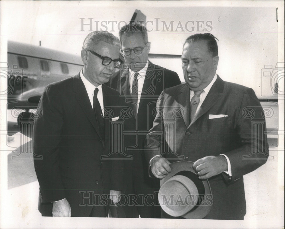 1962 Press Photo Labor Sec Arthur Goldberg Willard Wirtz O&#39;Hare Airport Strike - Historic Images