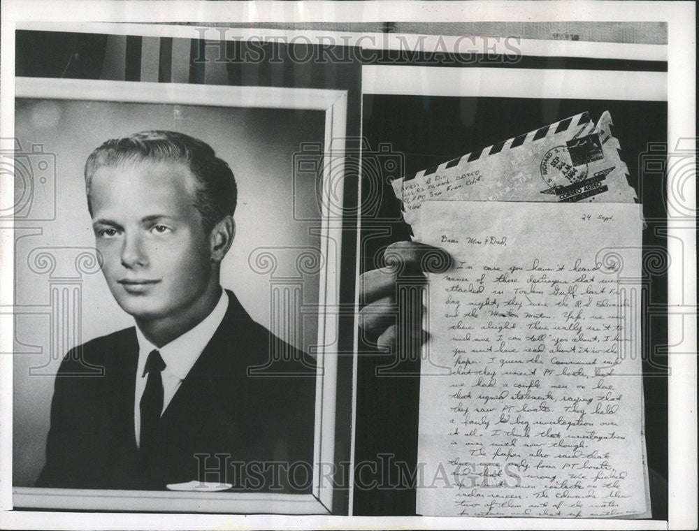 Press Photo Fireman James Kress Dubuque Gulf Tonkin describe letter parent - Historic Images