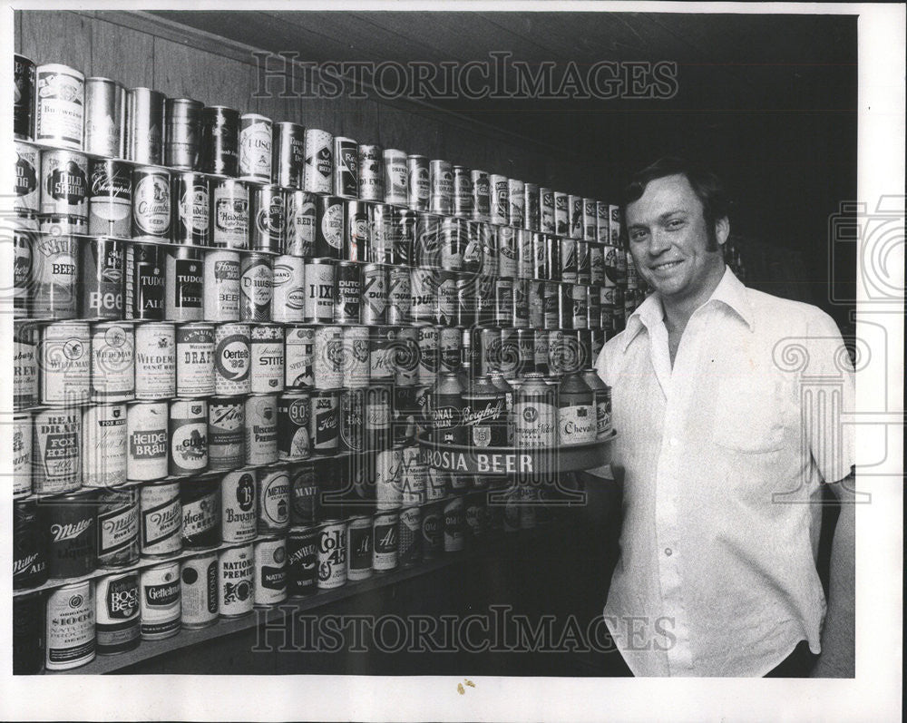 1974 Press Photo Collector Larry Frenzel - Historic Images