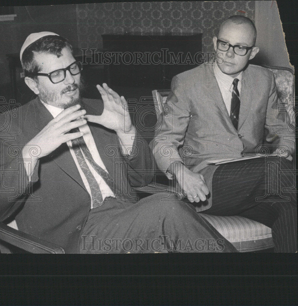 1970 Press Photo Rabbi Yisrael Trachtman Rev. Paul Lindstrom TWA Plane Hijacked. - Historic Images