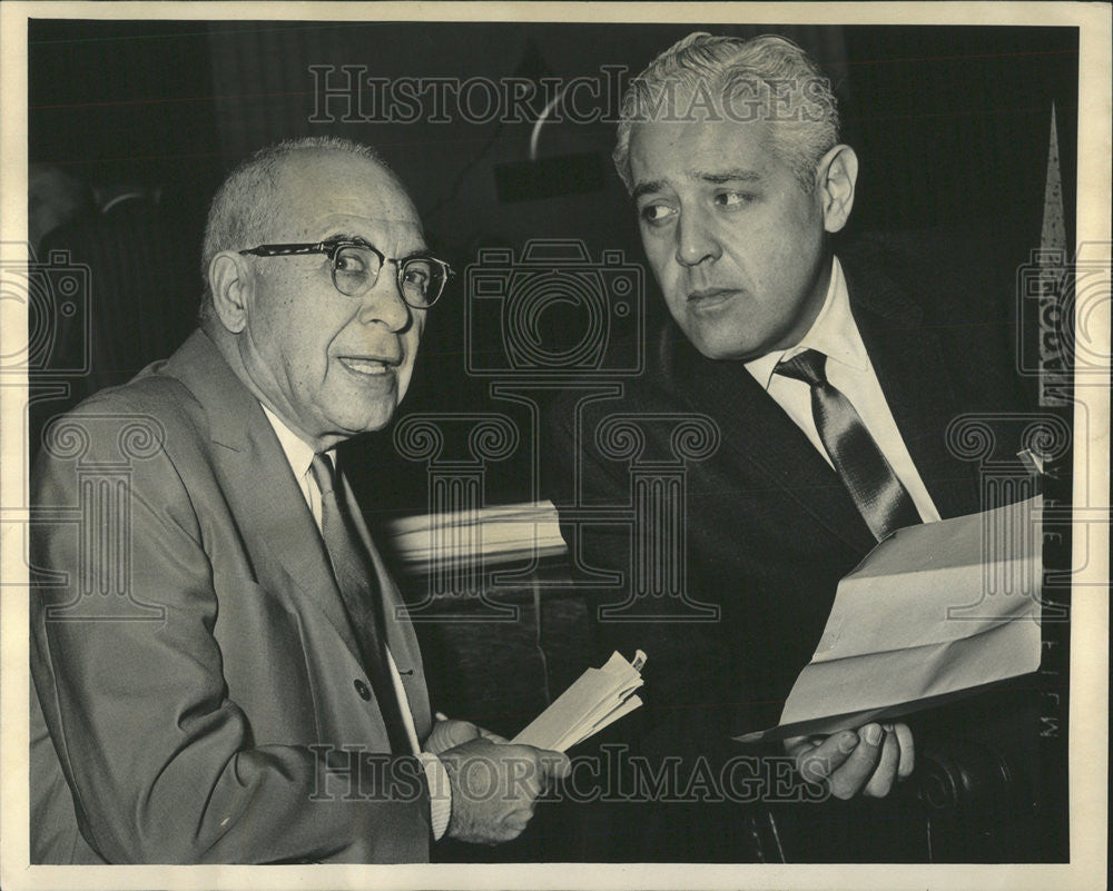 1965 Press Photo Louis Fisher &amp; Attn. Irwin Bloch at Bribery Trial - Historic Images