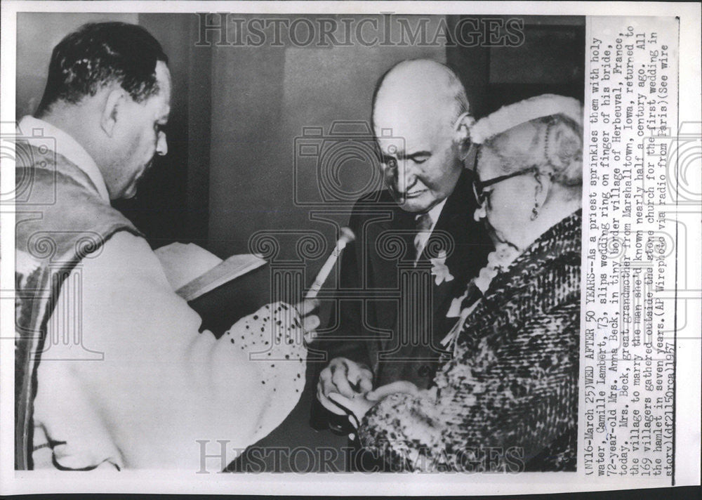 1967 Press Photo Sprinkle Holywater Camile Lambert Bride marriage event ring - Historic Images