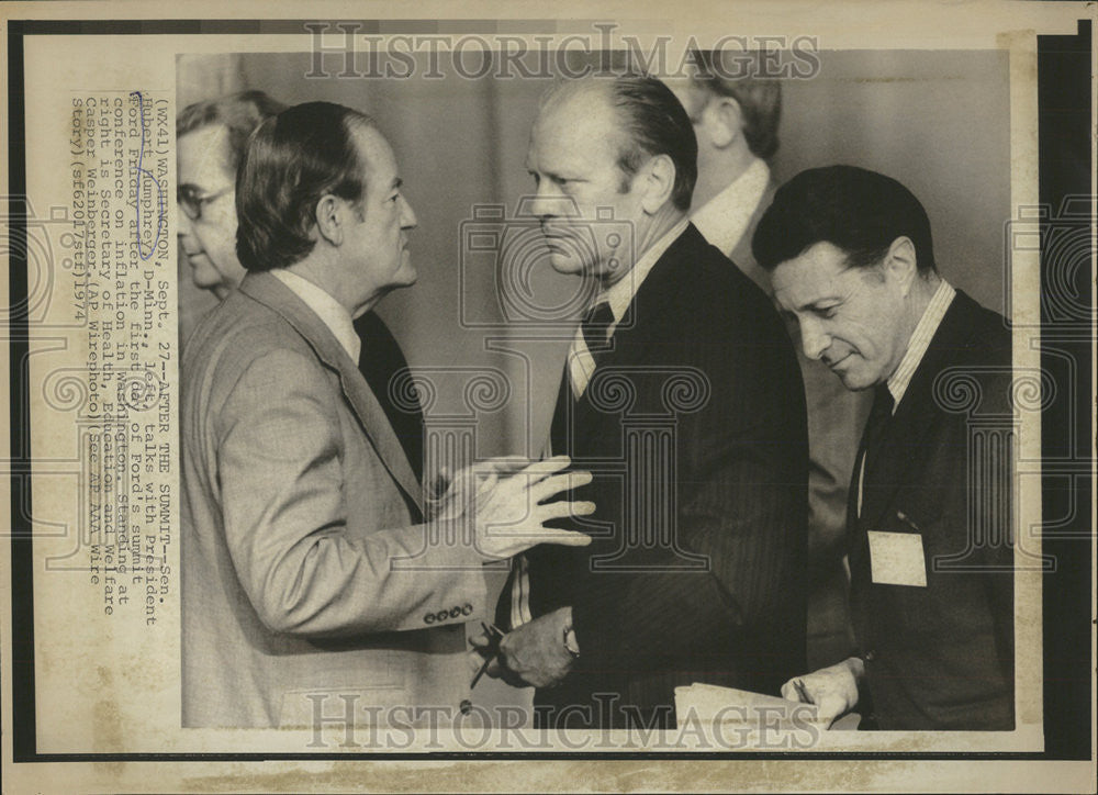 1974 Press Photo Senator Hubert Humphrey talks President Ford summit conference - Historic Images