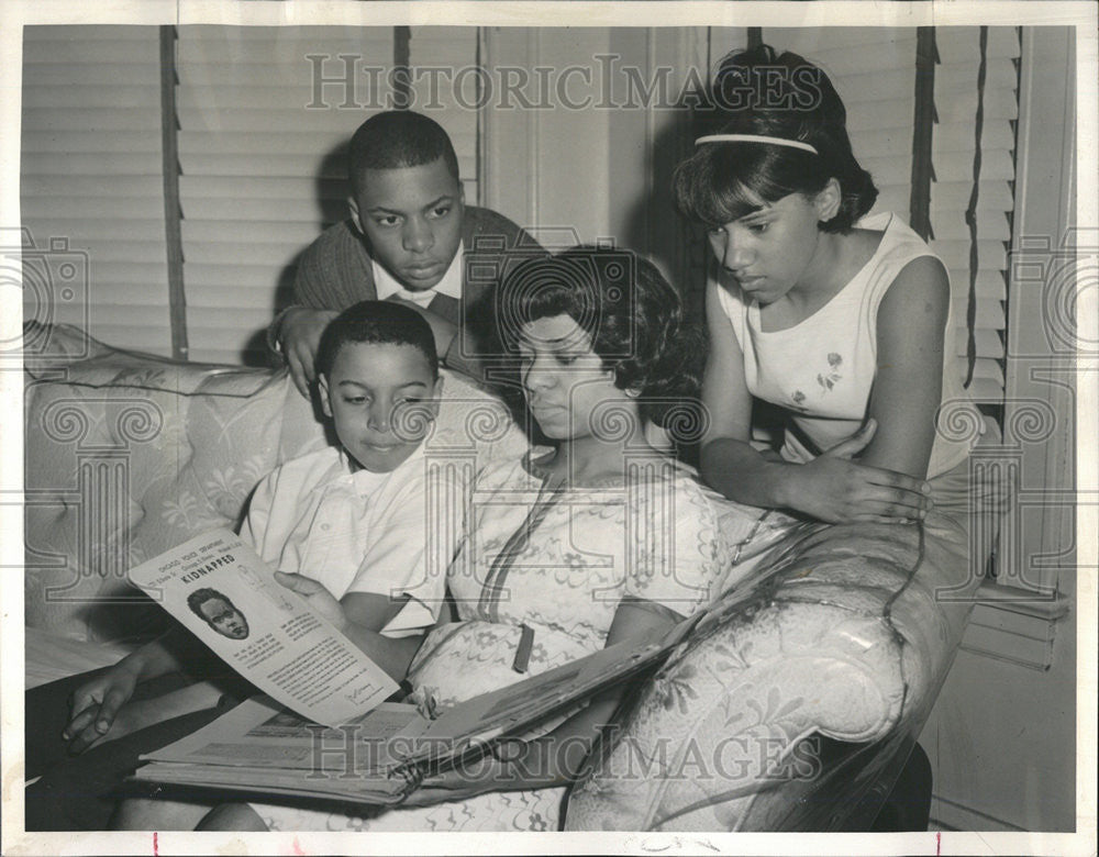 1964 Press Photo John Hines Brian Bruce Sharon Kidnapped - Historic Images