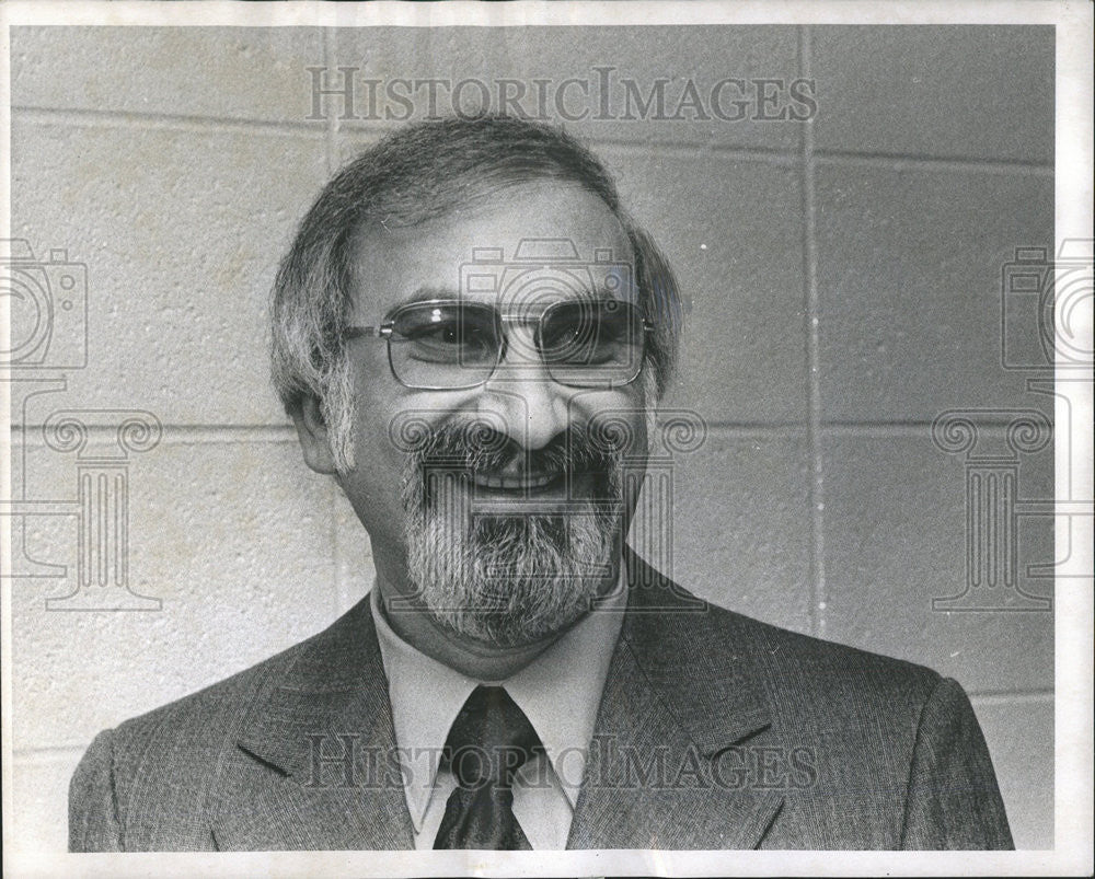 1973 Press Photo Republicans install Mike Hindin successor liberal Jack Sperling - Historic Images