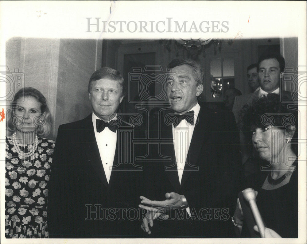 1987 Press Photo Richard Gephardt And Edward Vrdolyak At Democratic Part y Dinne - Historic Images