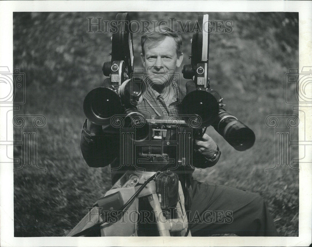 1970 Press Photo Warren Garst Photographer Mutual of Omaha&#39;s Wild Kingdom - Historic Images