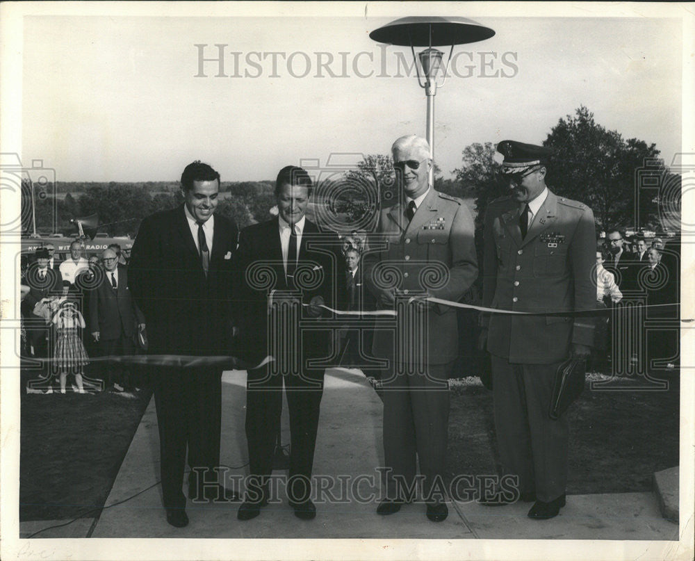 1982 Press Photo Thomas Lane Dam Eldon Hazlet  Kaskaskia - Historic Images