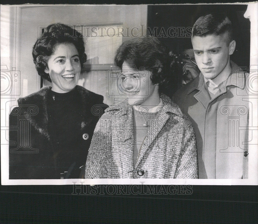 1962 Press Photo Lyn Glenn Astronaut Family Arlington David Carolyn Annie - Historic Images