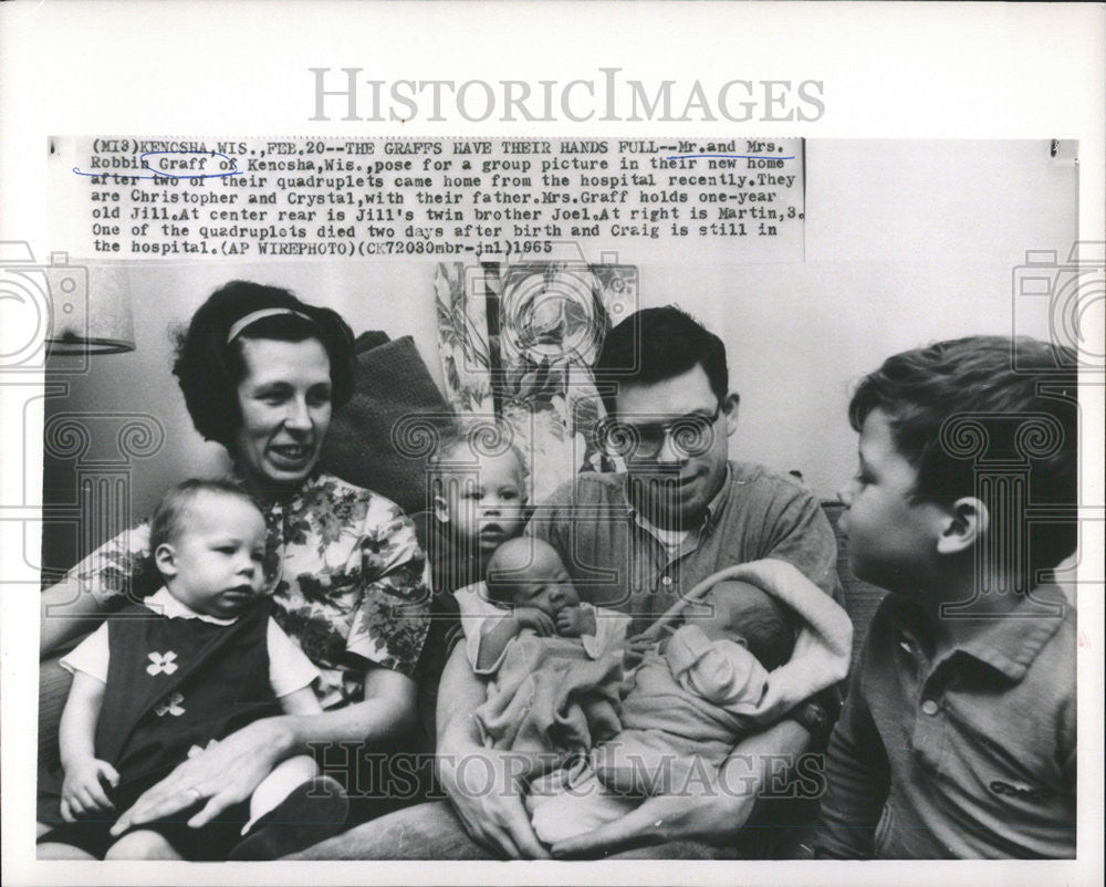 1965 Press Photo Mr. &amp; Mrs. Robbin Graff Quadruplet Family - Historic Images
