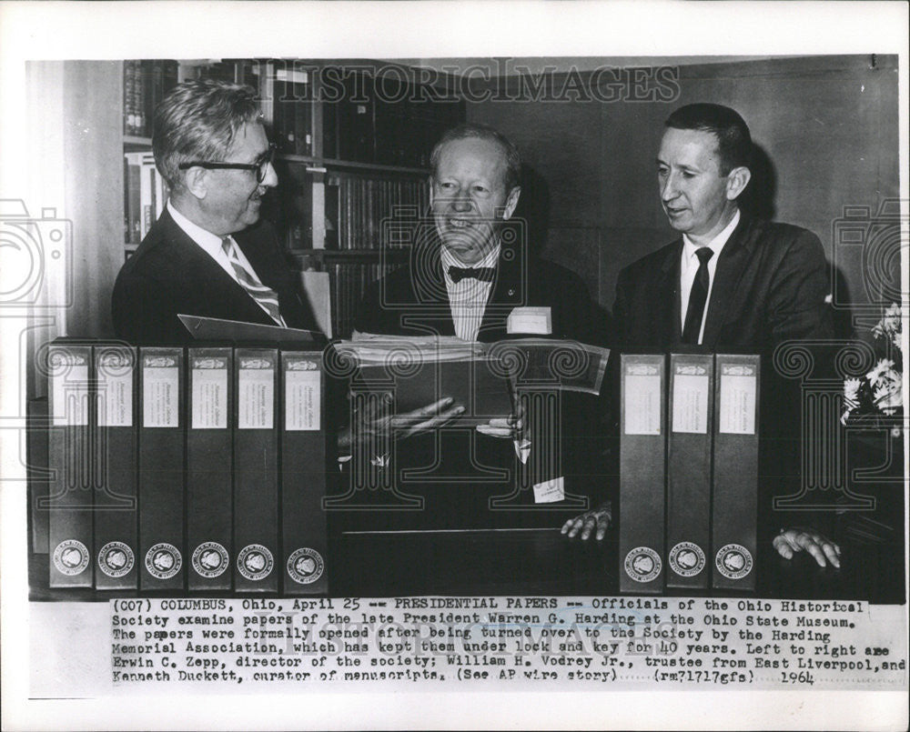 1964 Press Photo Officials Ohio Historical Society State Museum Zepp Vodrey Jr - Historic Images