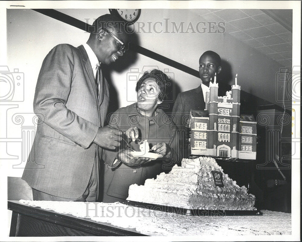 1964 Press Photo Englewood High School Abner William McNain Evans Principal - Historic Images