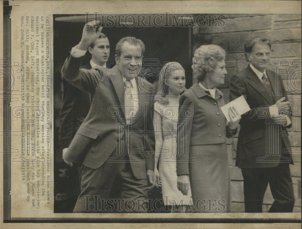 1974 Press Photo President Nixon Washington hotel Tricia Edward  Billy Graham - Historic Images