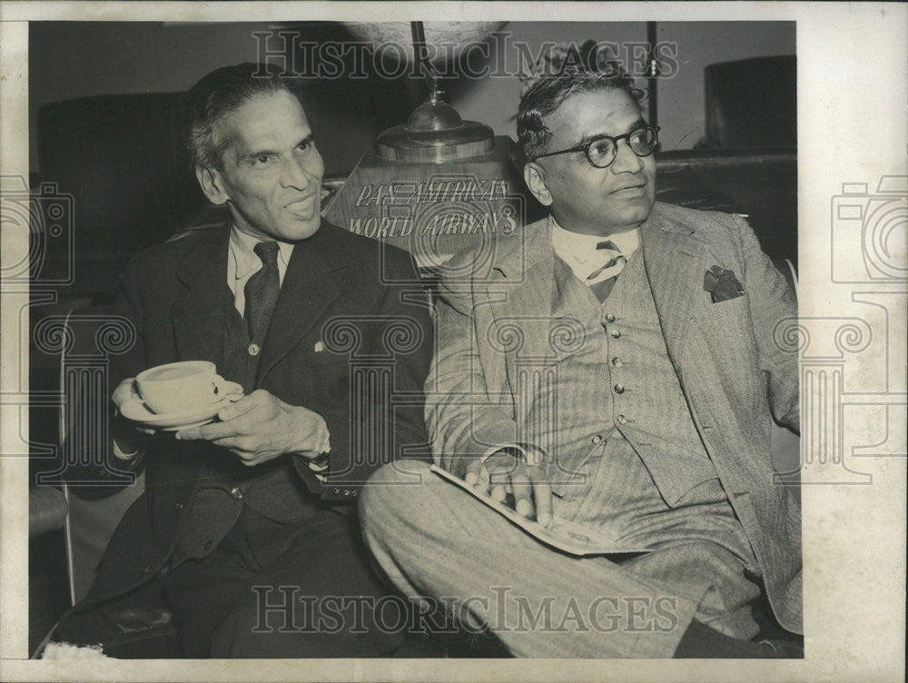 1946 Press Photo UN Delegates From India Krishna VV Mennon and Mullath Vellodi - Historic Images