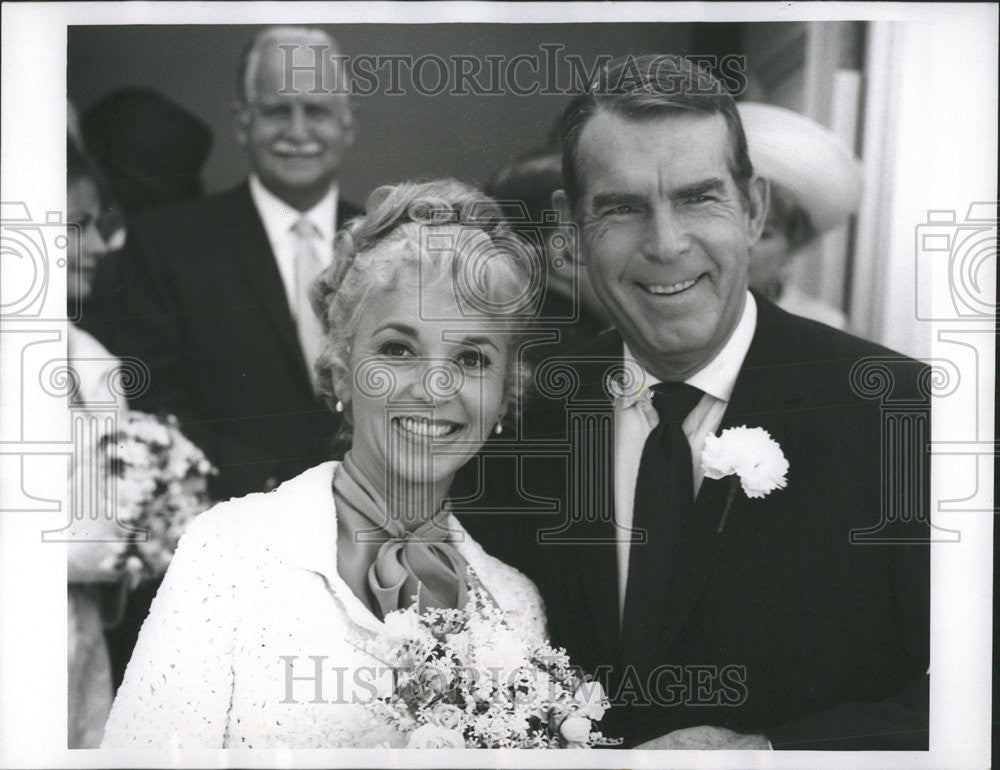 1969 Press Photo Widower Steve Douglas Fred MacMurray Barbara Harper Beverly - Historic Images