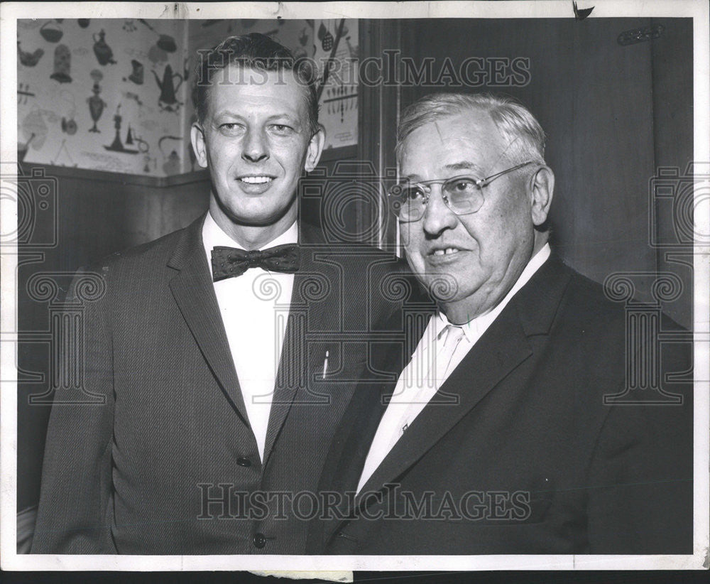 1961 Press Photo Raymond Martin Scooty Krier Committeeman - Historic Images