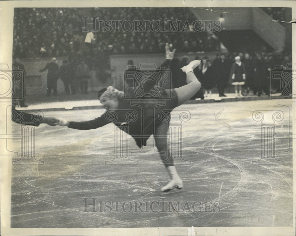 1937 Press Photo figure skater Gladys Lamb - Historic Images