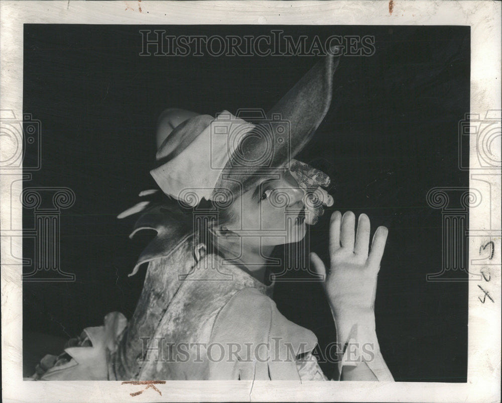 1949 Press Photo Ducky Bambi Linn Ballet Theater Duck Peter opera House - Historic Images