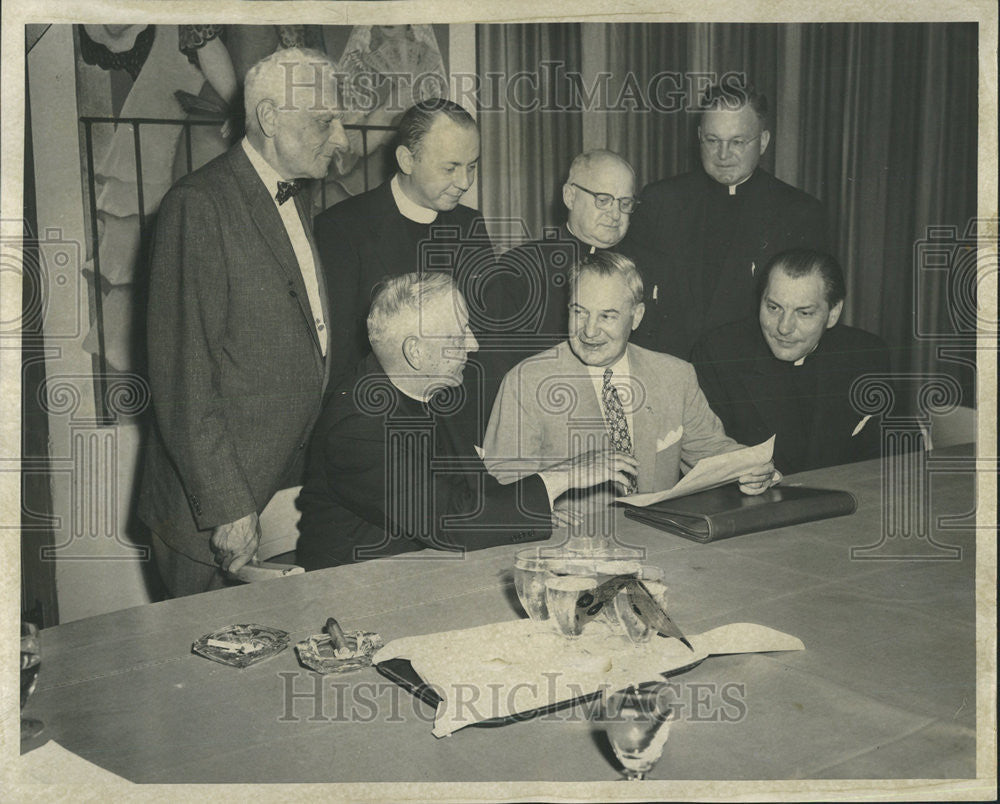 1955 Press Photo Polish Roman Catholic Union Press Conference Sherman Hotel - Historic Images