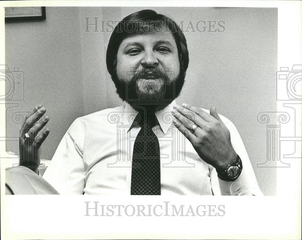 1983 Press Photo Conrad Kiebles Program Director South Suburban Mayor Managers - Historic Images