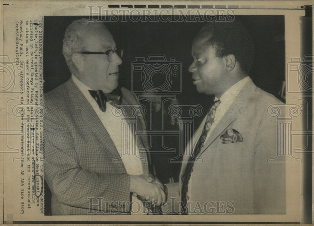 1973 Press Photo US Sec of Treasury George Schultz greeted Kenyan Minister - Historic Images