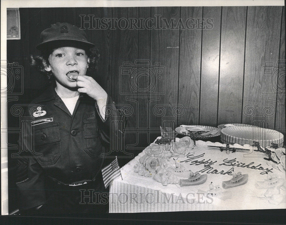 1973 Press Photo Mark Faidley leukemia victim wear uniform birthday party - Historic Images