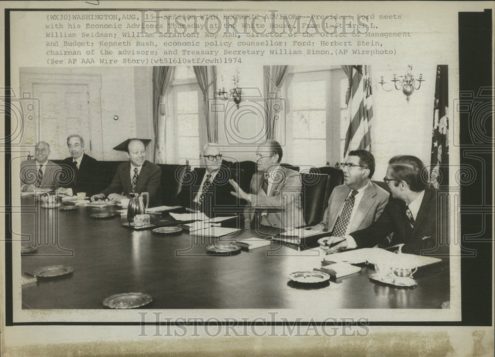 1974 Press Photo Gerald Ford President White House - Historic Images