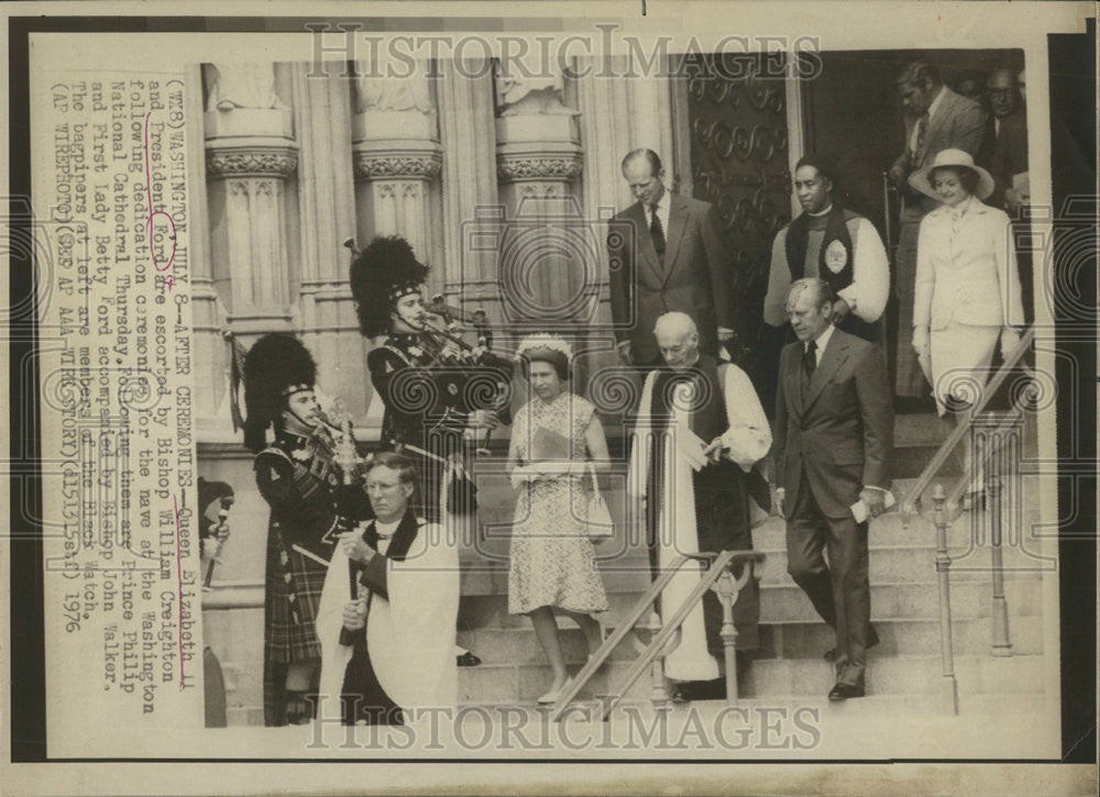 1976 Press Photo Queen Elizebeth II Presiednt Ford - Historic Images