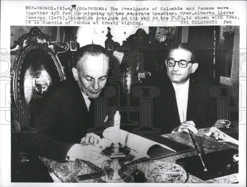 1960 Press Photo Presidents of Columbia and Panama were toghter for the singing - Historic Images