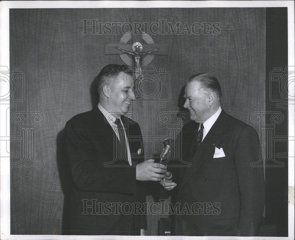 1954 Press Photo Gene Lockhart Actor Radio Award Winner - Historic Images