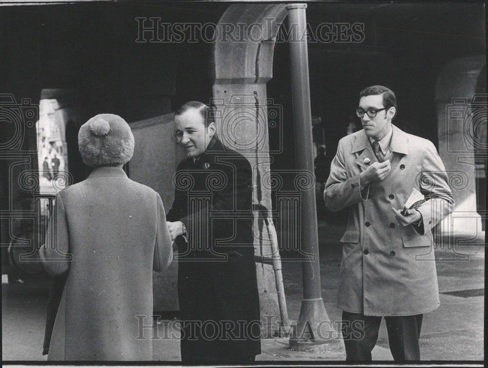 1971 Press Photo Chester Lizak republican Candidate Christopher Bohas Clerk - Historic Images