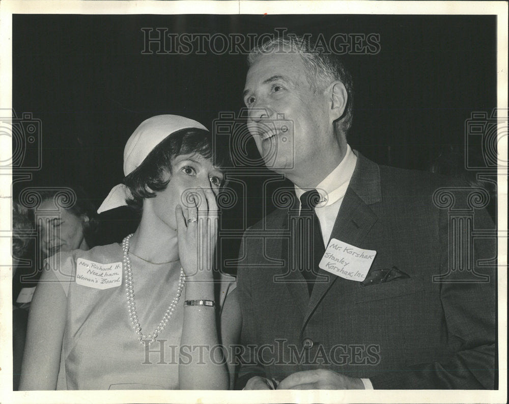 1965 Press Photo Martha Stanley Korshak Richard Needham Fashion Wearing Casino - Historic Images