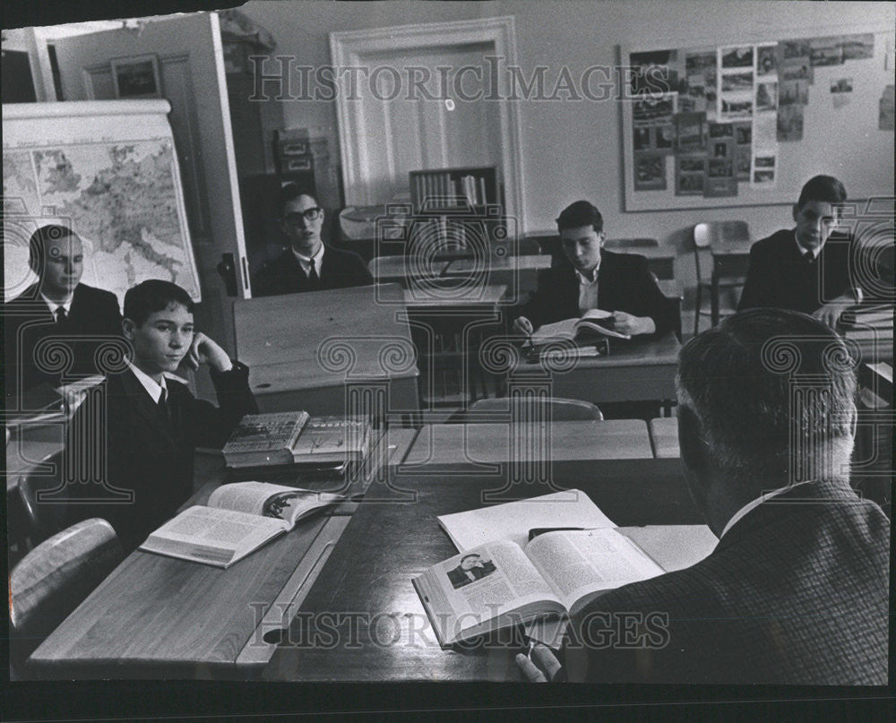 1967 Press Photo John Former School at New Trier West High school - Historic Images