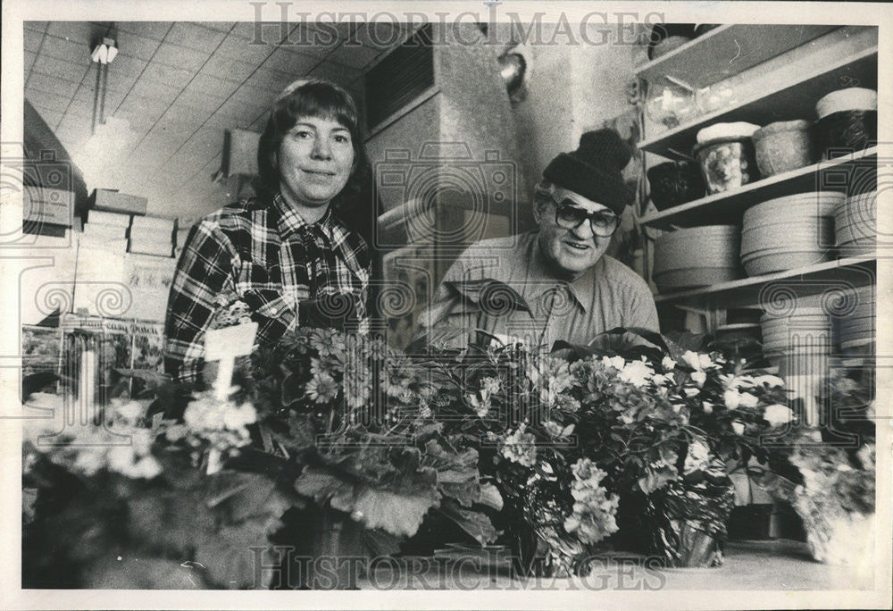 1981 Press Photo Evanston Seed Bulb Company midwinter Flowers Zaggy Koscielak - Historic Images