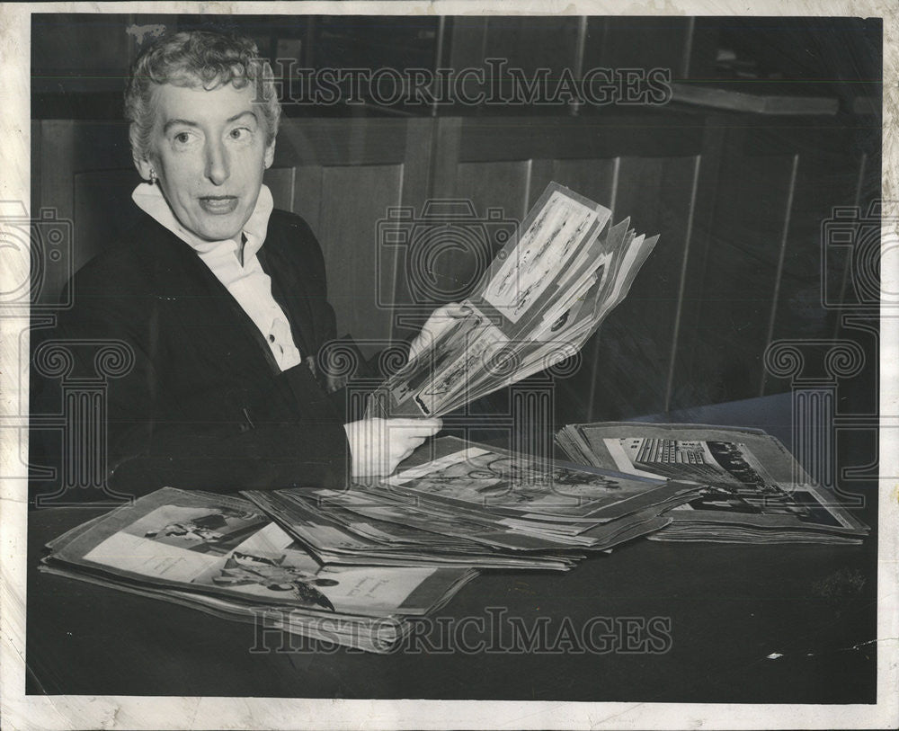 1953 Press Photo Metilde Kelly Head Chicago Public Library art room - Historic Images