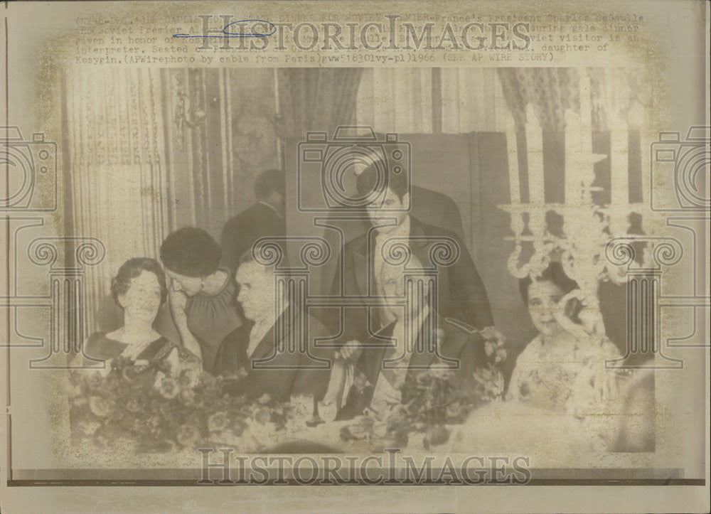 1966 Press Photo Soviet Premier Alexei Kosygin sit  Elysee Palace dinner honor - Historic Images