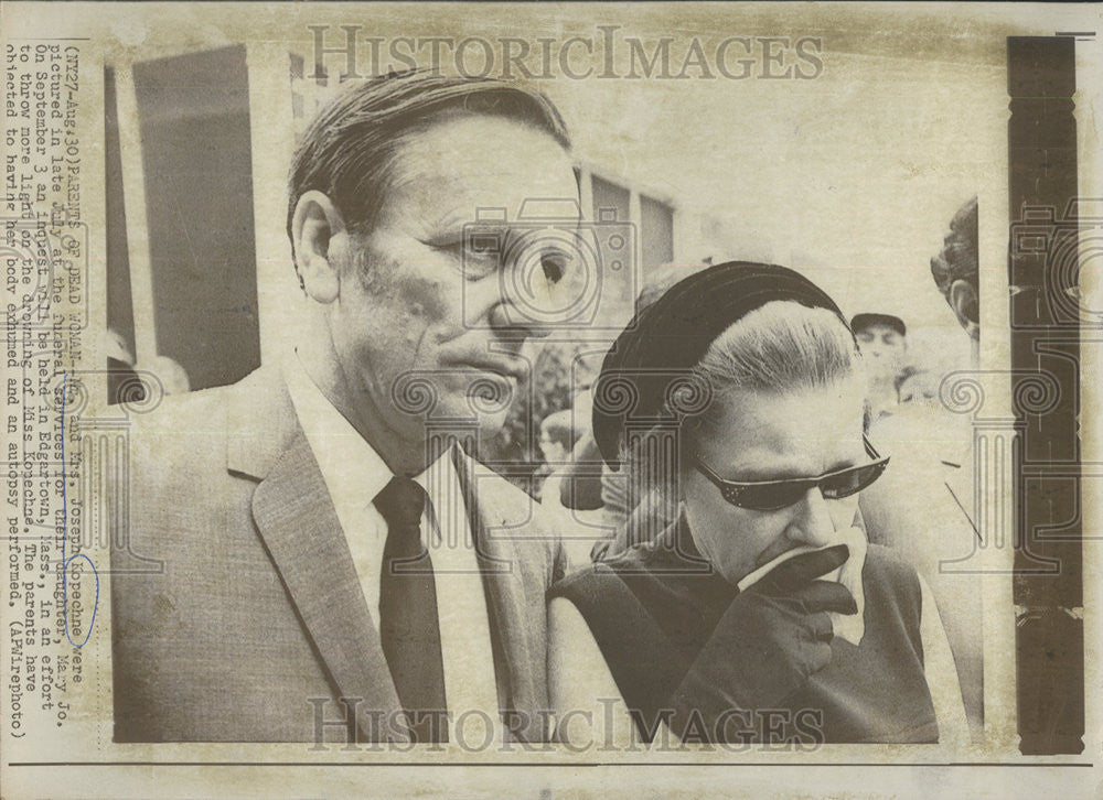 1969 Press Photo Mr. and Mrs. Joseph Kopachne at their daughter&#39;s funeral - Historic Images
