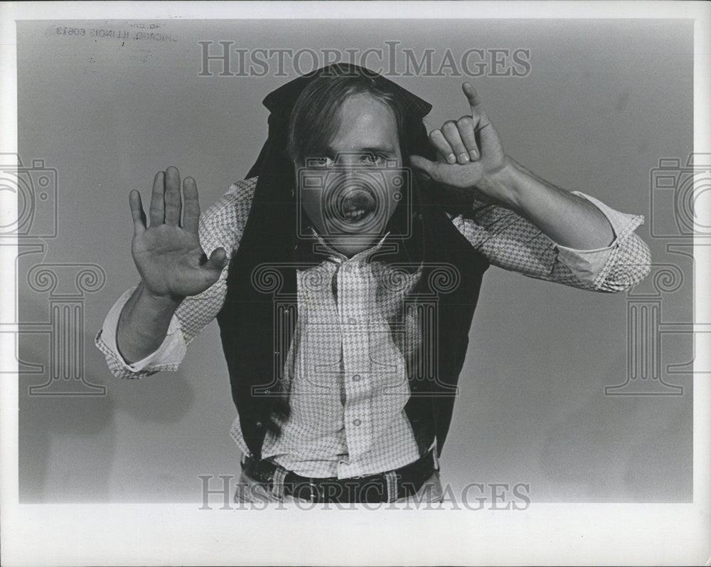 1974 Press Photo Gary Konigsfeld (Actor) - Historic Images