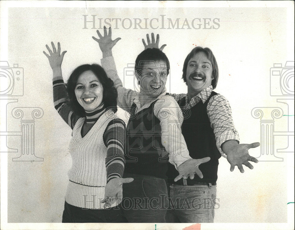 1975 Press Photo Gary Konigsfeld American Singer &amp; Dancer - Historic Images