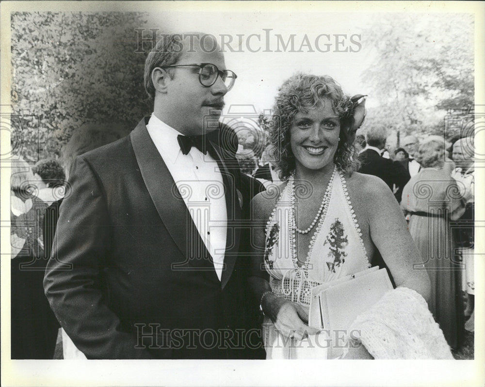1984 Press Photo Board Gala Brian Kelley Smith Barney Oak Brook Office vice - Historic Images