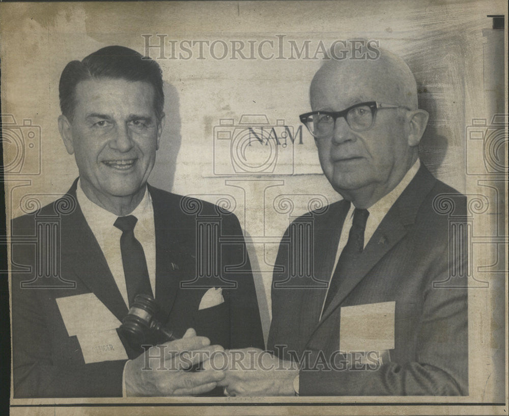 1969 Press Photo .Keller Chairman Phillips Petroleum Company New  National - Historic Images