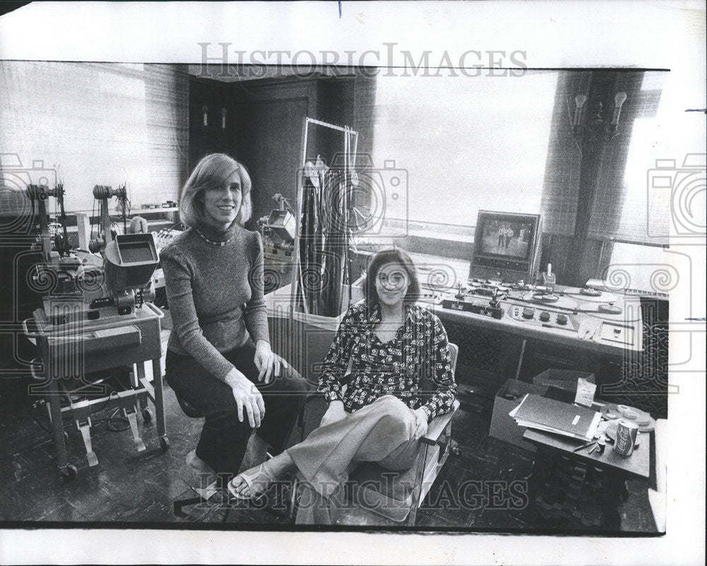 1975 Press Photo Pat Keeton Marjorie Leopold Equal Employment Opportun 