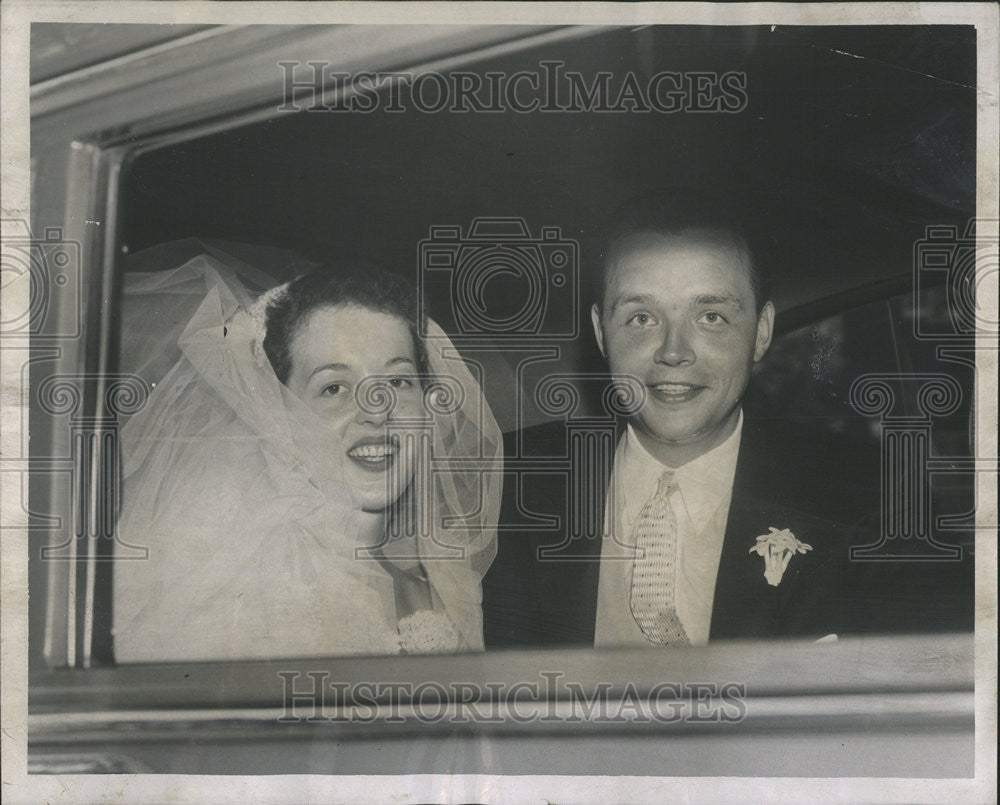 1956 Press Photo Mr. &amp; Mrs. Harry A.Fischer after Beverly Hills Wedding. - Historic Images