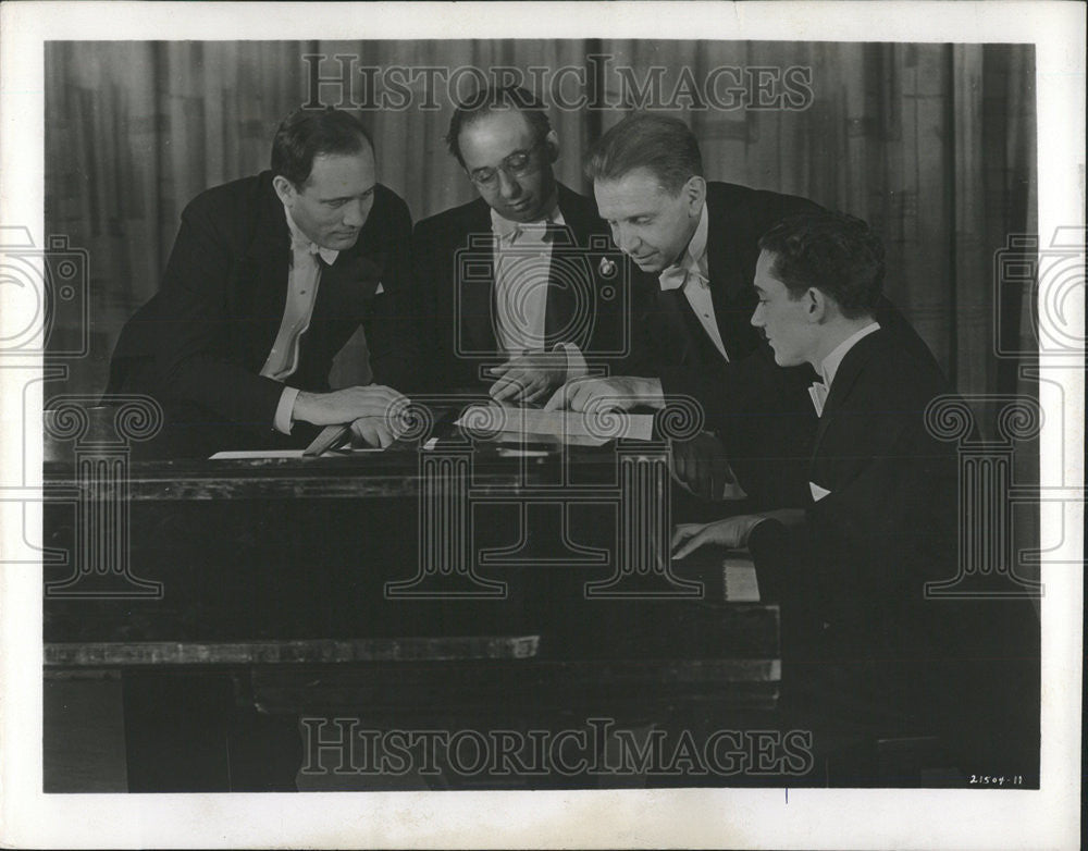 1950 Press Photo First Piano Quartet Opera Great Music Group Script Prepare - Historic Images