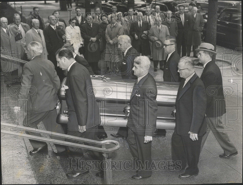 1955 Press Photo The body Richard J Finnegan St Jerome Church Mayor Richard Dale - Historic Images