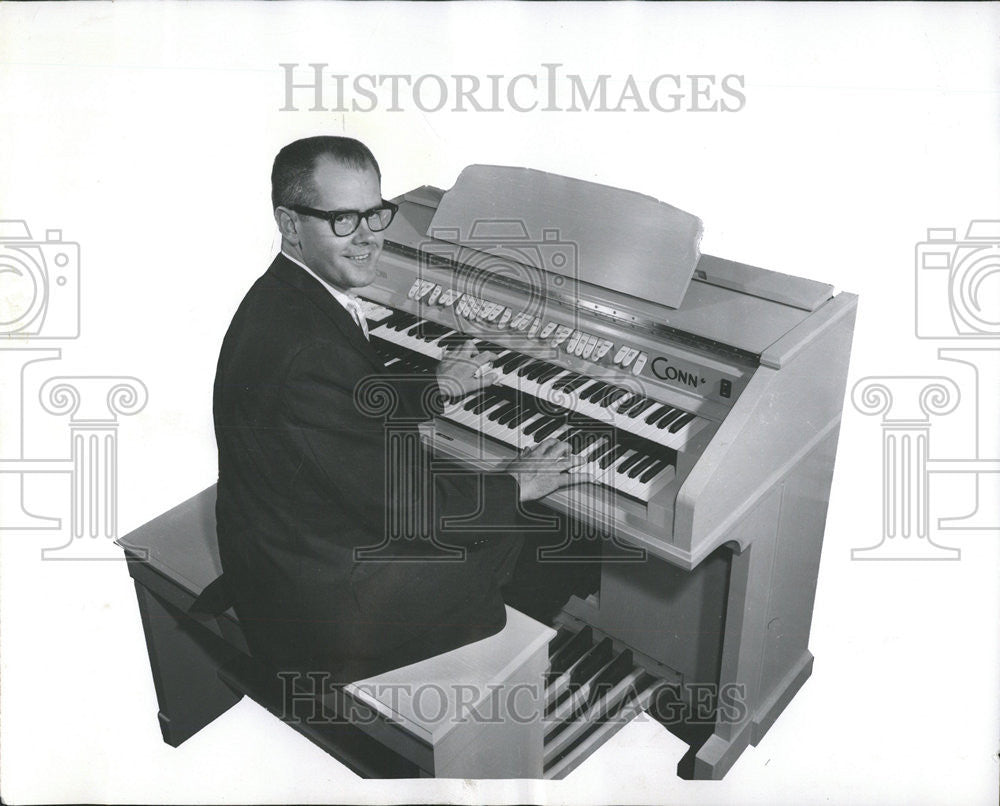 1980 Press Photo Don Kingston pianist musician entertainer performance show - Historic Images