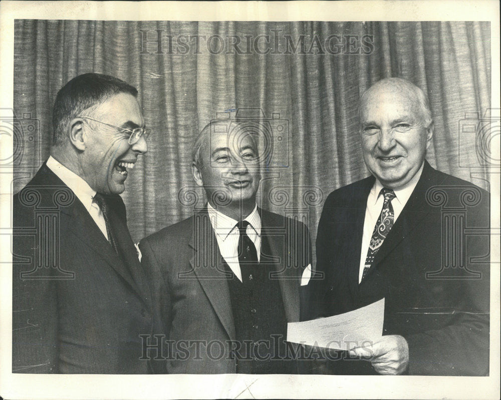 1964 Press Photo Sir Colville Deverell John Nuveen Federation Planned General - Historic Images