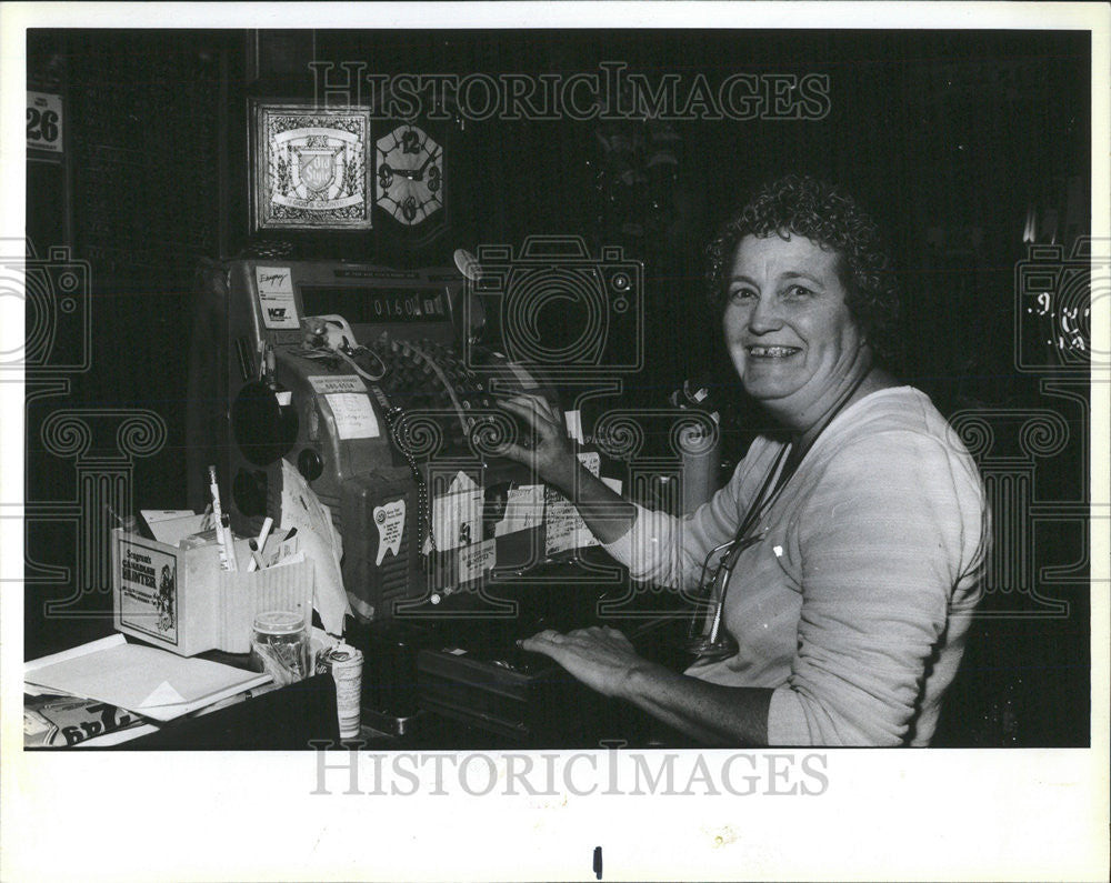 1988 Press Photo Bobbie Derus Frank Bobbie Photo Inn Armitage owner husband - Historic Images