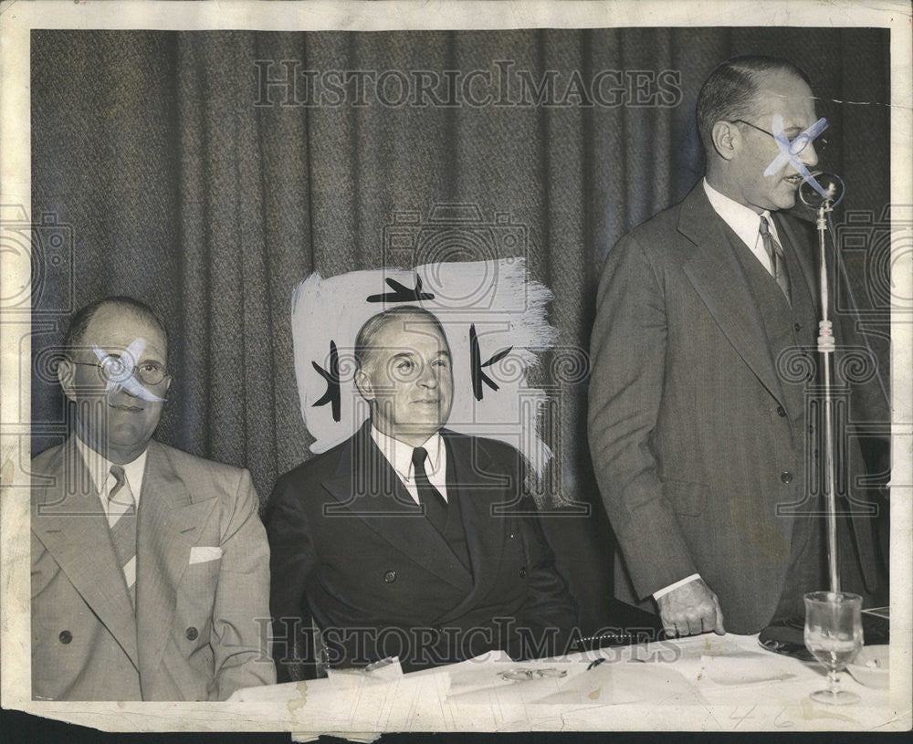 1951 Press Photo Lloyd Heath Vice President William King Chicago Bar Association - Historic Images