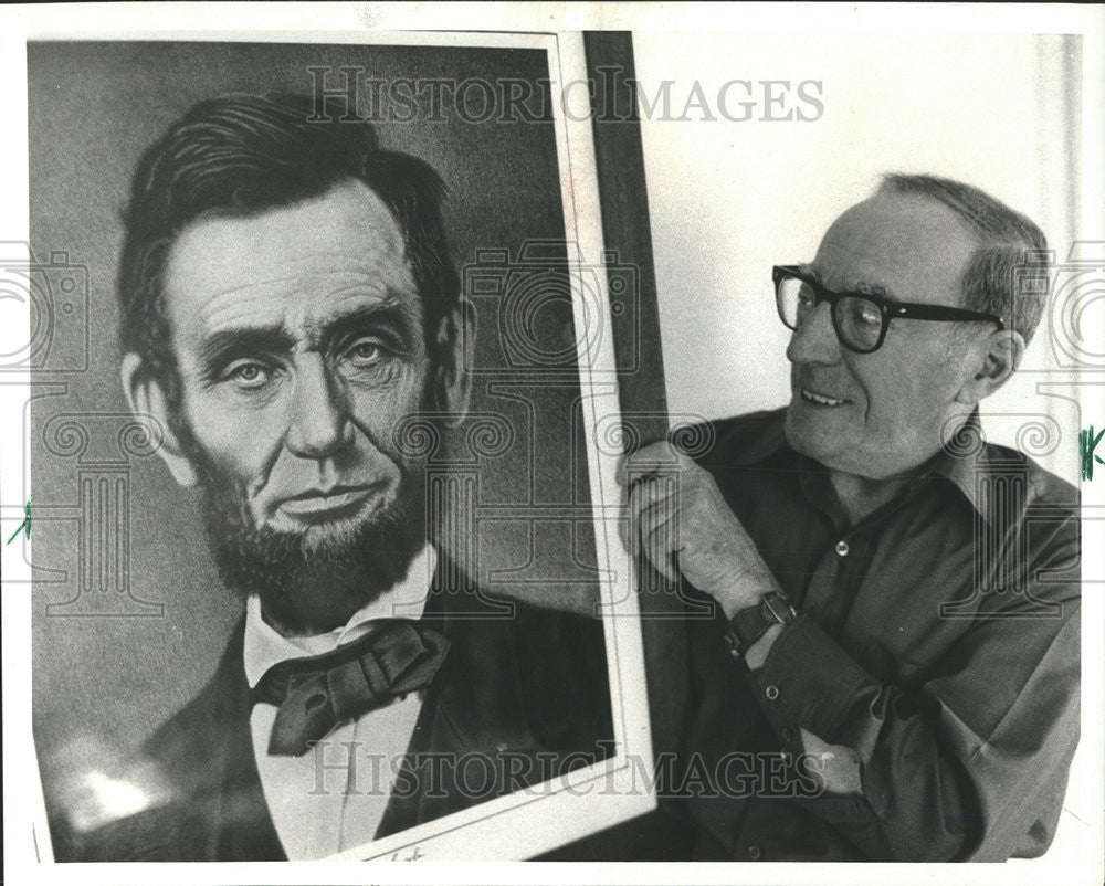 1981 Press Photo Abraham Lincoln Artist Joe de Vito Gardner pencil portrait - Historic Images